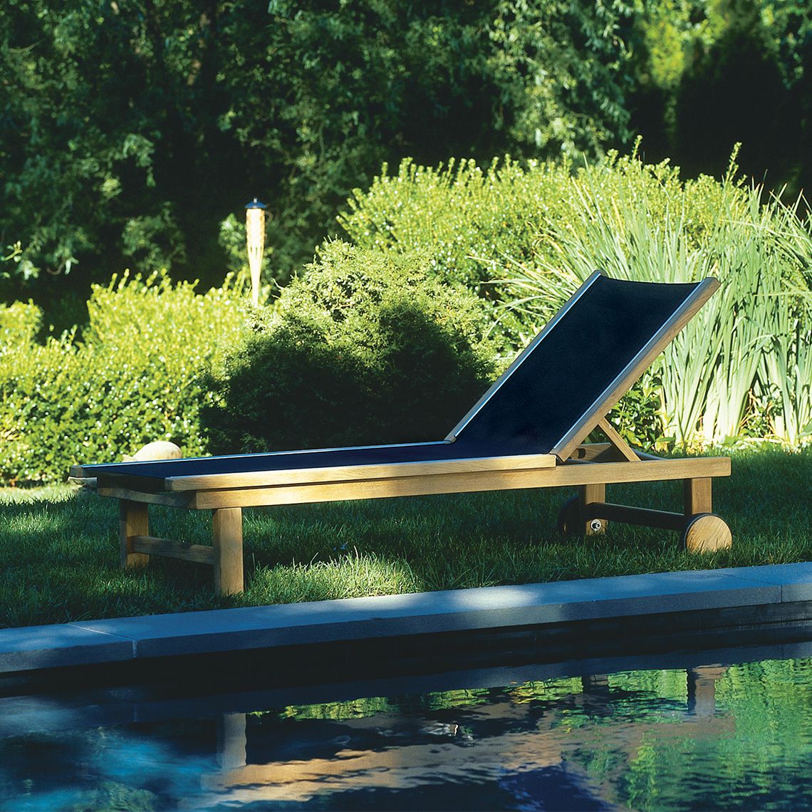 St. Tropez Chaise